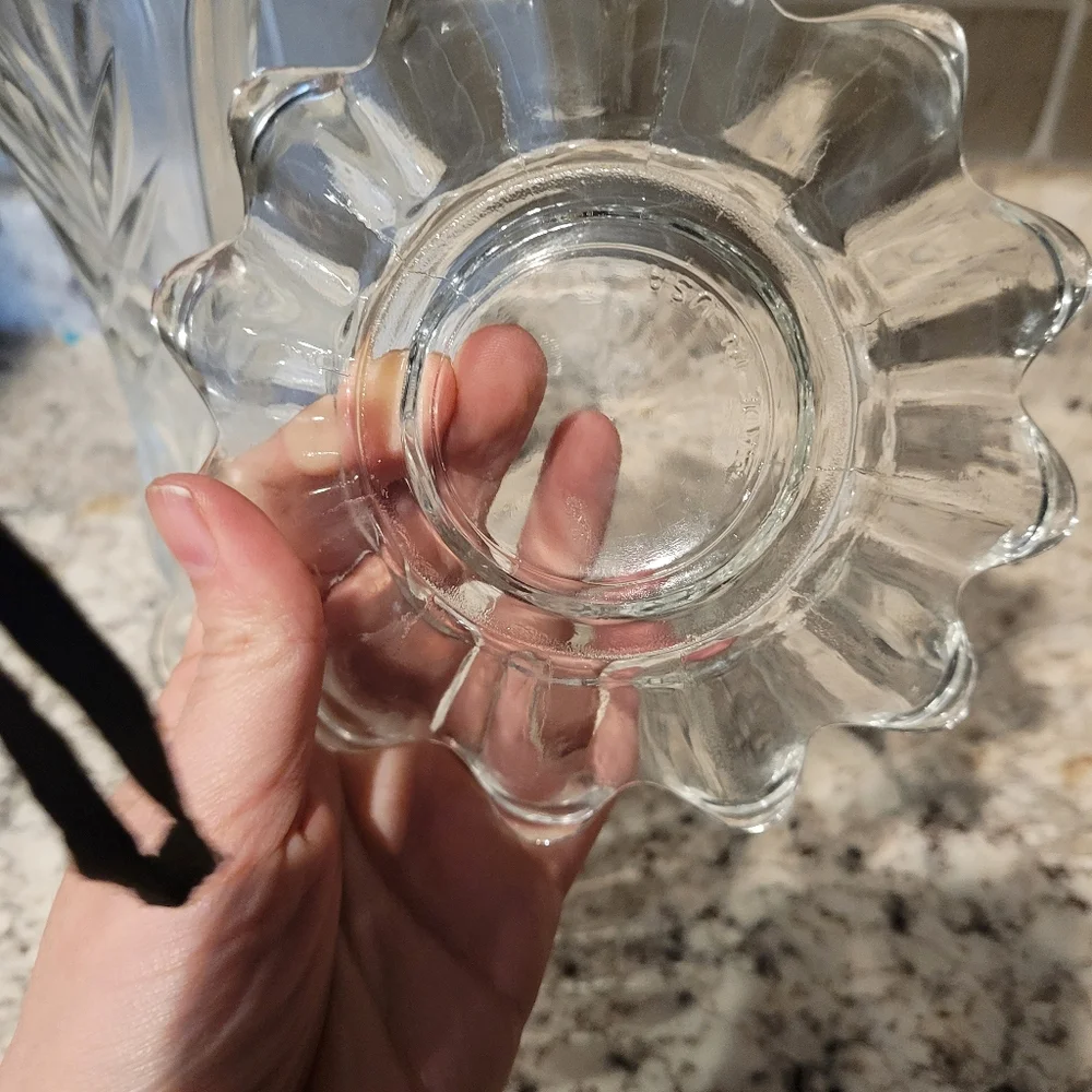 3 piece Elegant Glass Vase and Bowl Set